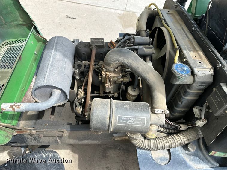 image for item OI9218 John Deere F932 lawn mower