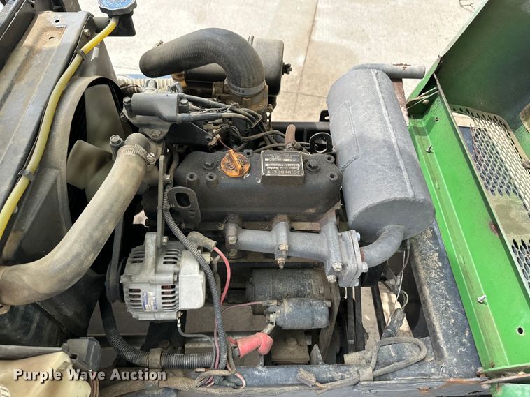 image for item OI9218 John Deere F932 lawn mower