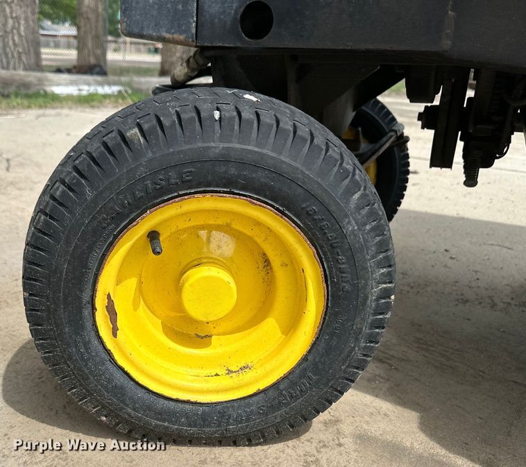 image for item OI9218 John Deere F932 lawn mower