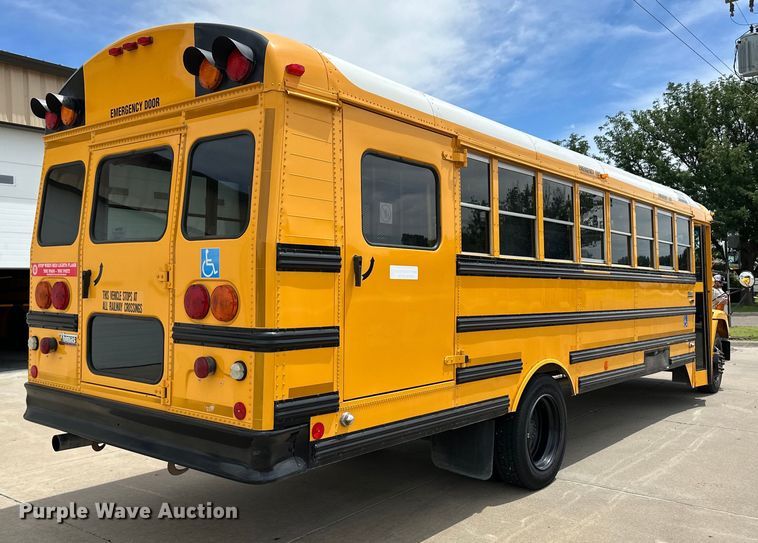 image for item OI9219 2005 Thomas Built FS65 school bus