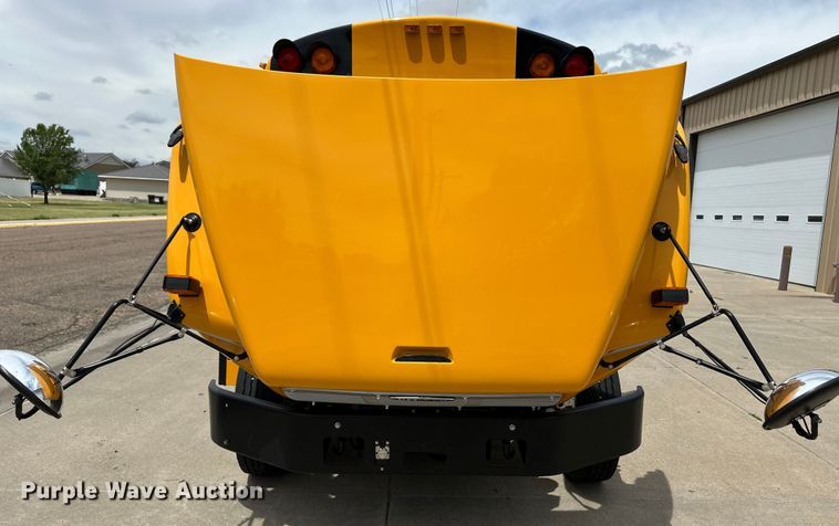 image for item OI9219 2005 Thomas Built FS65 school bus