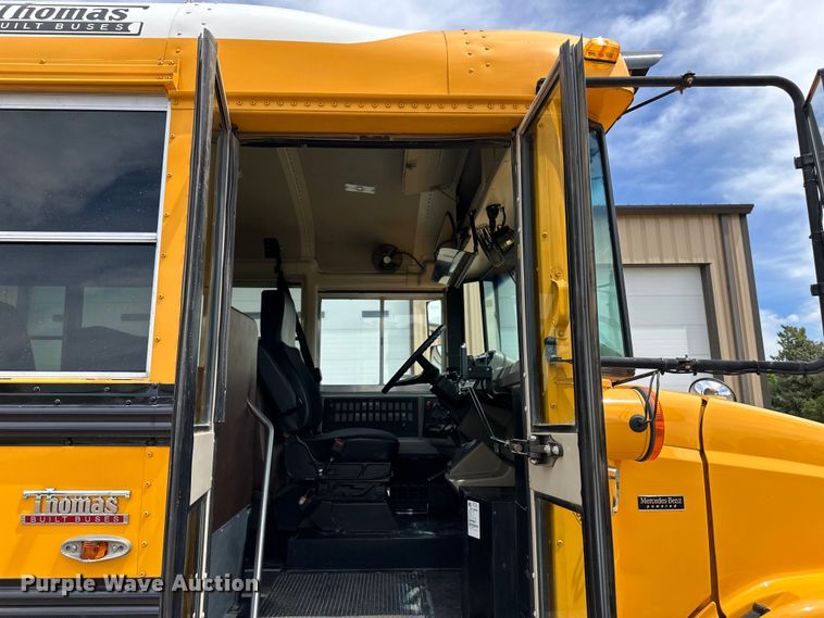 image for item OI9219 2005 Thomas Built FS65 school bus