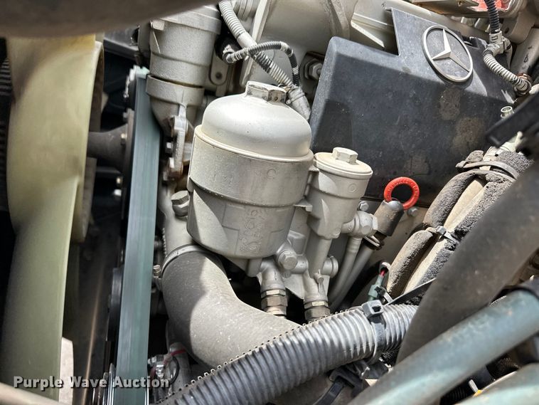 image for item OI9219 2005 Thomas Built FS65 school bus