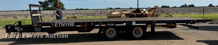 image for item OI9221 2003 Etnyre tilt deck equipment trailer