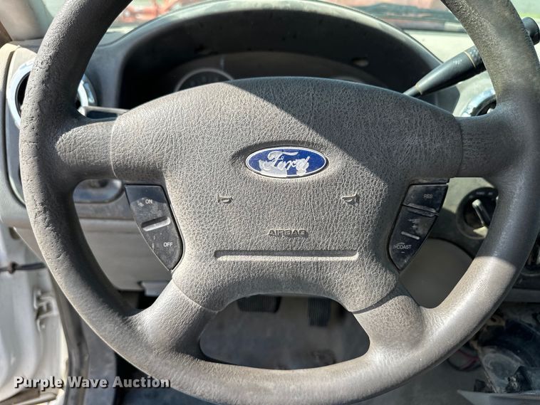 image for item OI9222 2006 Ford Expedition XLT SUV