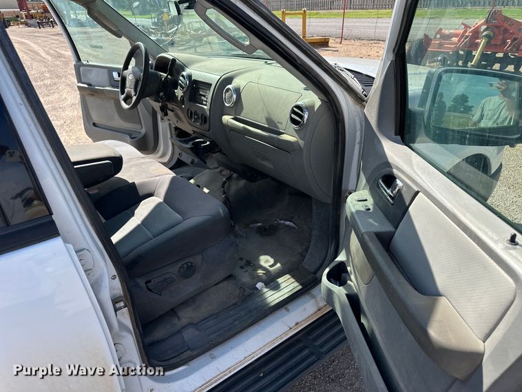 image for item OI9222 2006 Ford Expedition XLT SUV