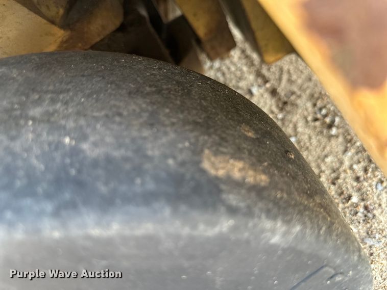 image for item OI9223 Caterpillar TC40D forklift