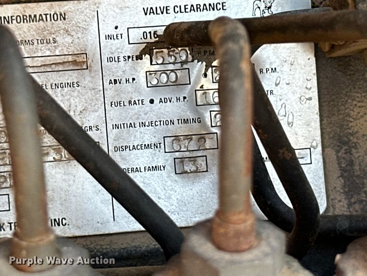 image for item OI9224 1985 Mack R686ST dump truck