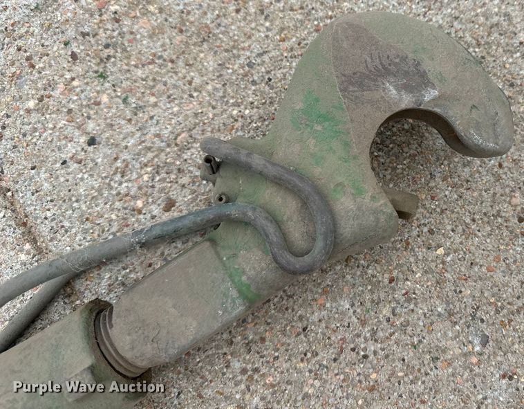 image for item OI9225 1993 John Deere 7600 tractor