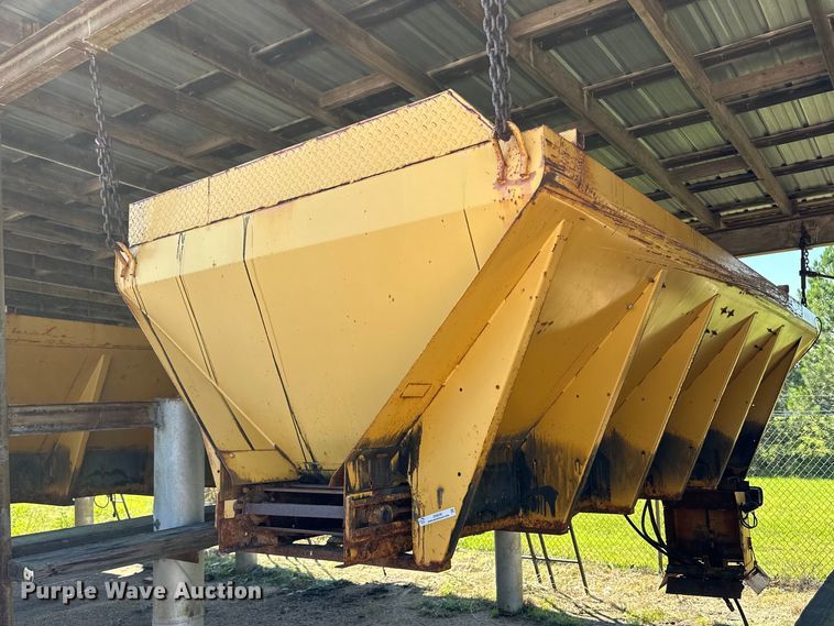 image for item OI9239 Highway Equipment Company F-2020-14 spreader