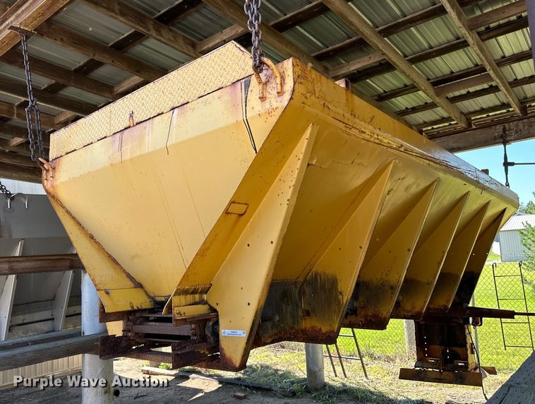 image for item OI9240 Highway Equipment Company F-2020-XT-14 spreader