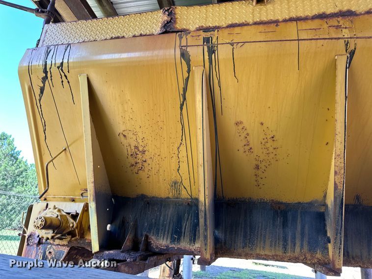 image for item OI9240 Highway Equipment Company F-2020-XT-14 spreader