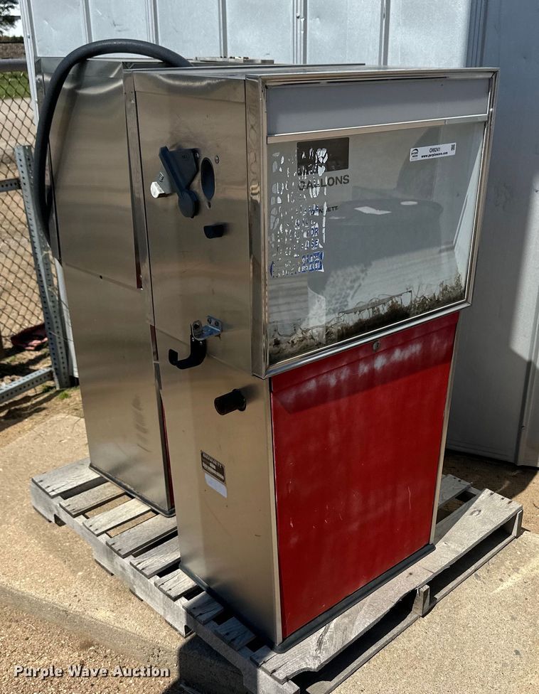 image for item OI9241 (2) Bennett fuel pumps