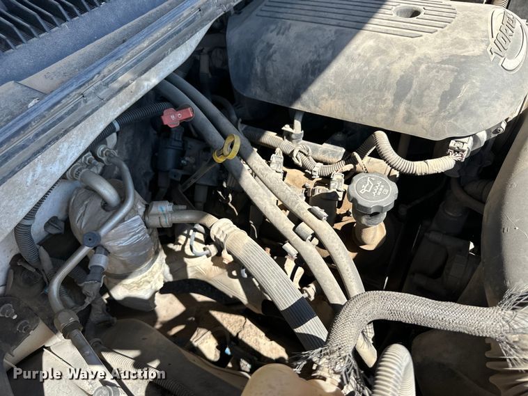 image for item OI9242 2004 Chevrolet Silverado 1500 pickup truck