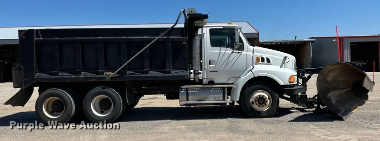 image for item OI9243 2003 Sterling A-Line dump truck