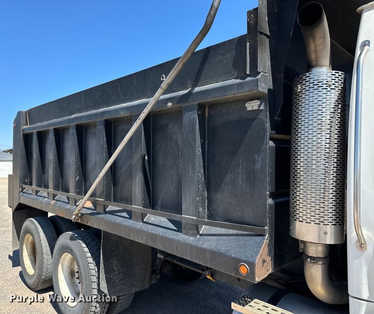 image for item OI9243 2003 Sterling A-Line dump truck