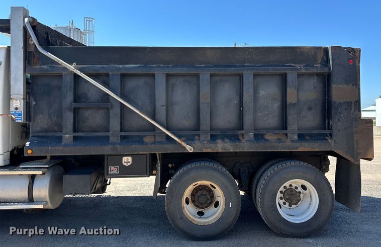 image for item OI9243 2003 Sterling A-Line dump truck