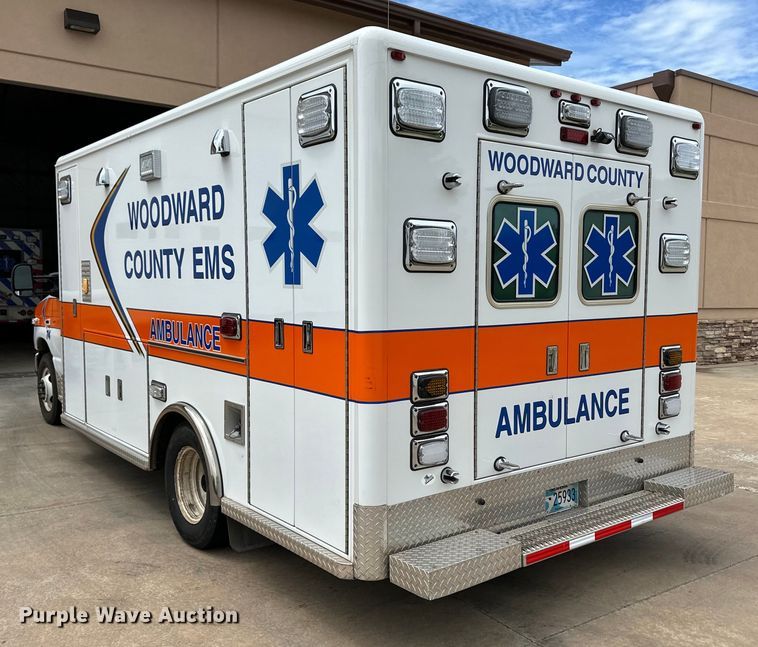 image for item OL9593 2017 Ford E450 ambulance