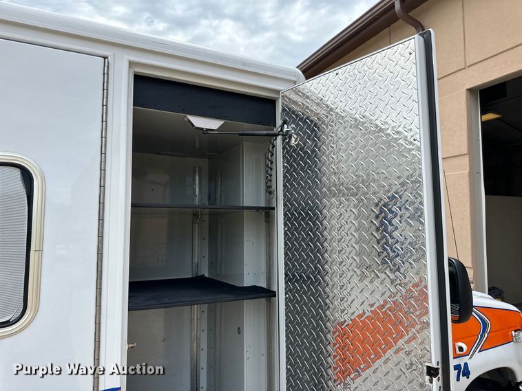 image for item OL9593 2017 Ford E450 ambulance