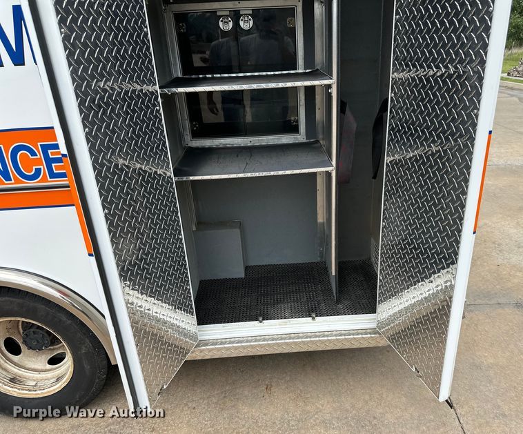image for item OL9593 2017 Ford E450 ambulance