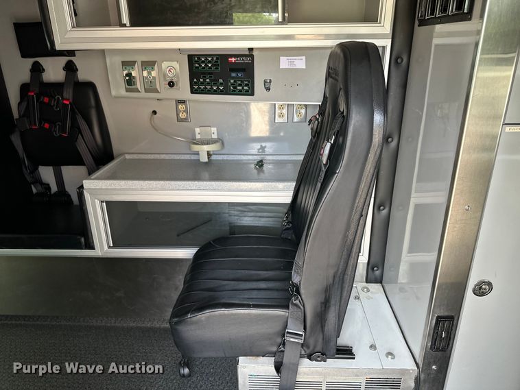 image for item OL9593 2017 Ford E450 ambulance