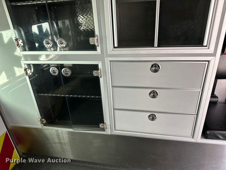 image for item OL9593 2017 Ford E450 ambulance