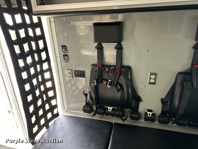 image for item OL9593 2017 Ford E450 ambulance