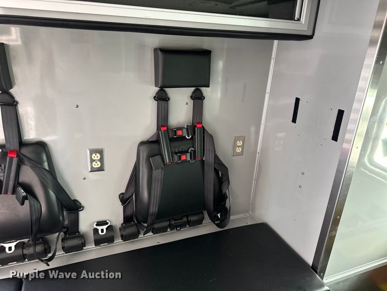 image for item OL9593 2017 Ford E450 ambulance