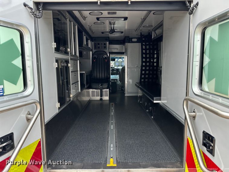 image for item OL9593 2017 Ford E450 ambulance