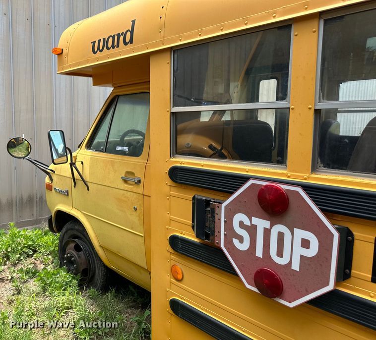 image for item OL9598 1989 GMC Vandura G3500 school bus