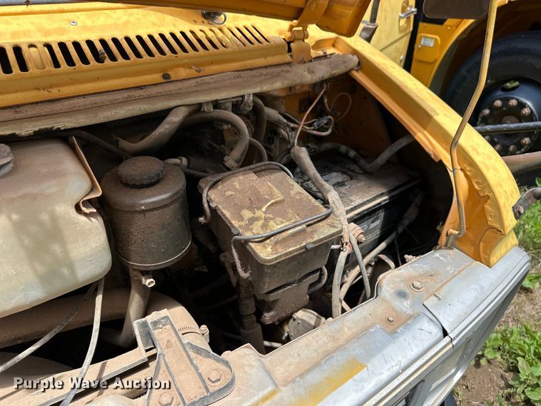 image for item OL9598 1989 GMC Vandura G3500 school bus