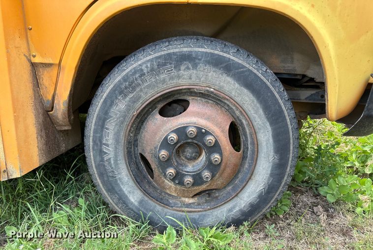 image for item OL9598 1989 GMC Vandura G3500 school bus