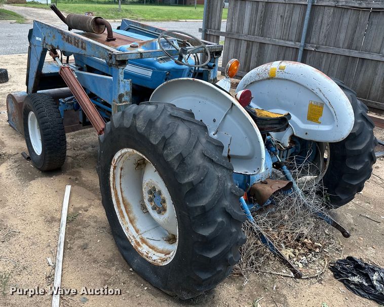 image for item OL9600 Ford 3000 tractor