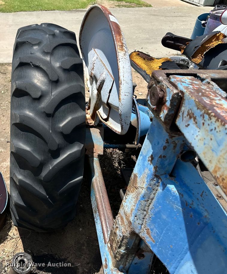 image for item OL9600 Ford 3000 tractor