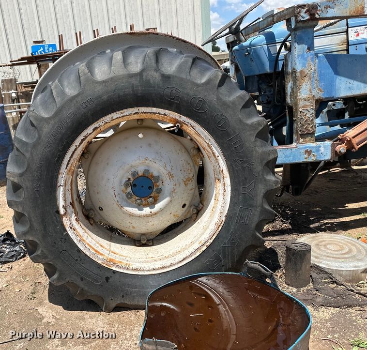 image for item OL9600 Ford 3000 tractor