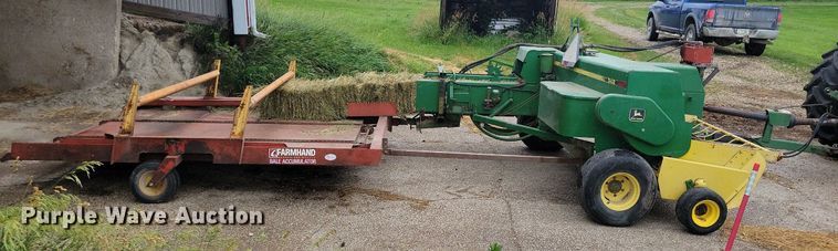 image for item DG0650 John Deere 348 small square baler
