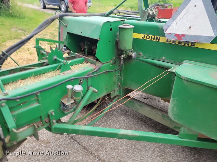 image for item DG0650 John Deere 348 small square baler