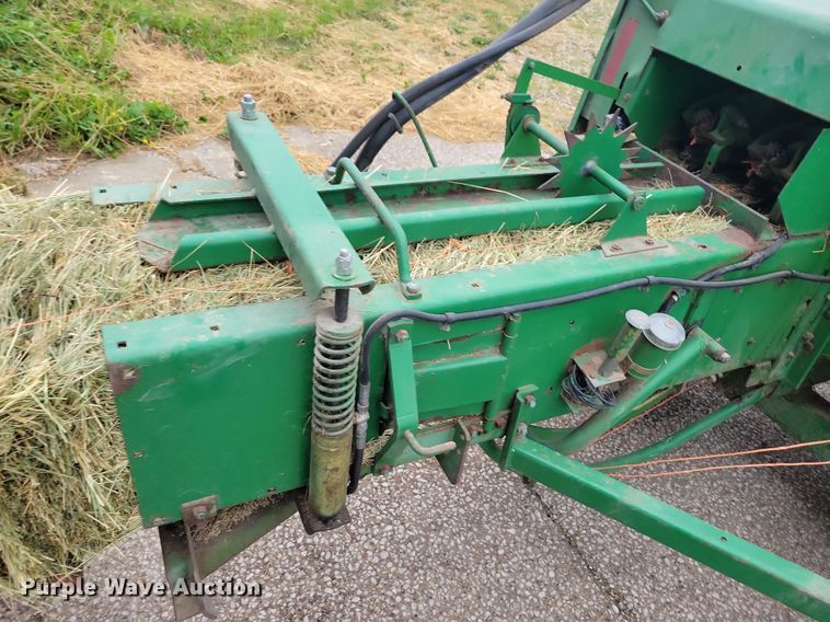 image for item DG0650 John Deere 348 small square baler