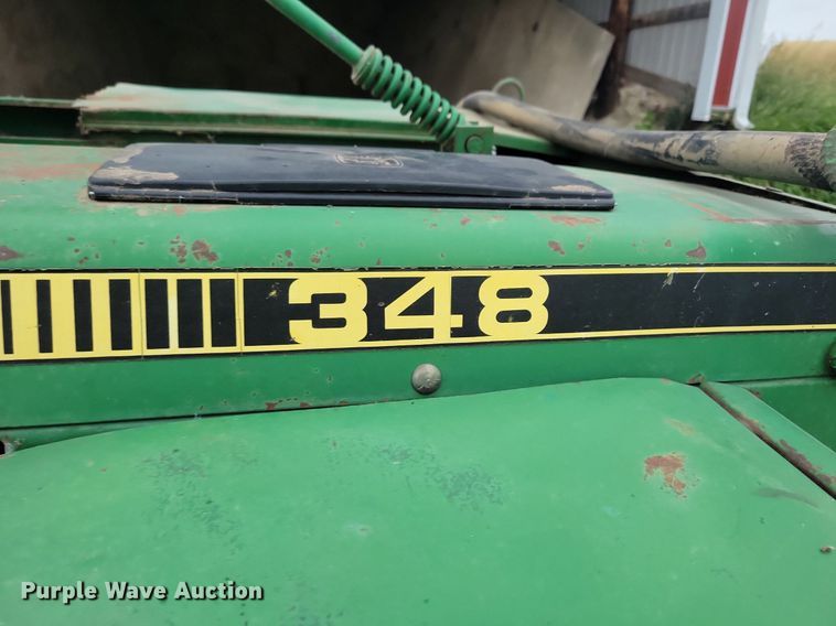 image for item DG0650 John Deere 348 small square baler