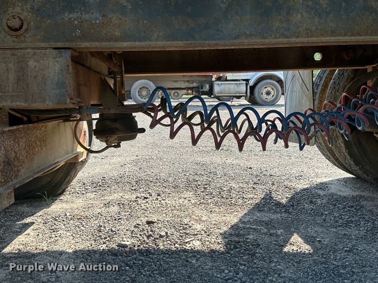 image for item DI0418 1993 Wilkins walking floor trailer