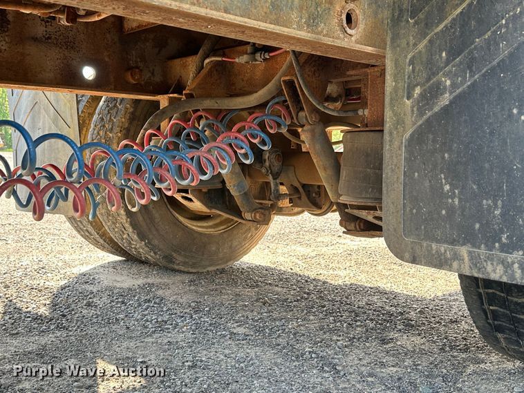 image for item DI0418 1993 Wilkins walking floor trailer