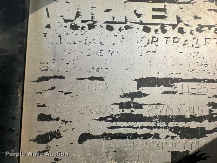 image for item DI0418 1993 Wilkins walking floor trailer