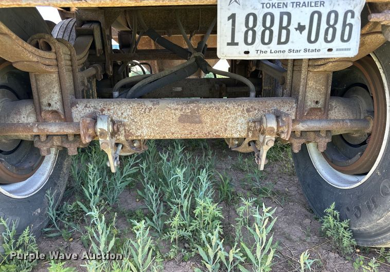 image for item DK6641 1983 Merrit 420-10 grain trailer