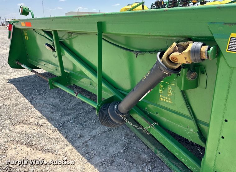 image for item DK6660 John Deere 653A all-crop head