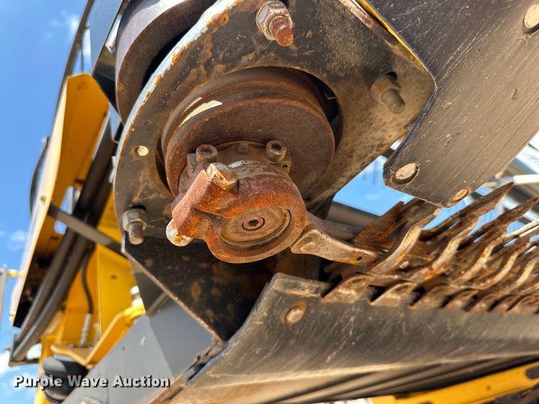 image for item DK6666 New Holland 88C draper head