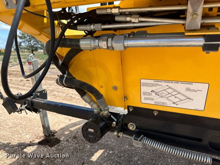 image for item DK6666 New Holland 88C draper head