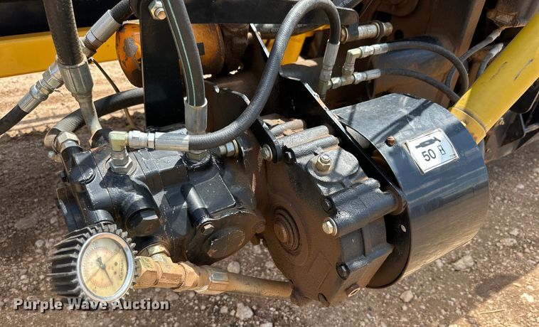 image for item DK6666 New Holland 88C draper head