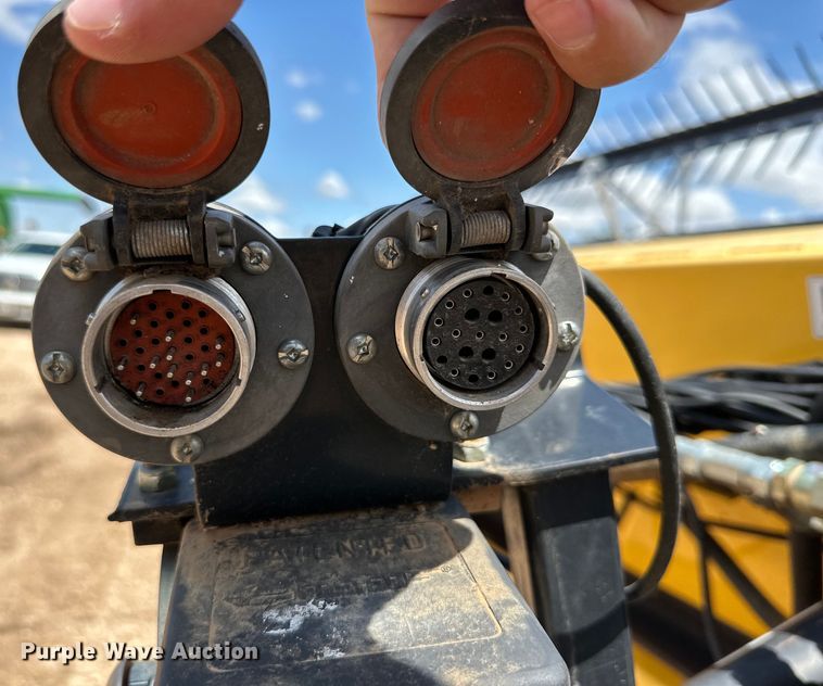 image for item DK6666 New Holland 88C draper head