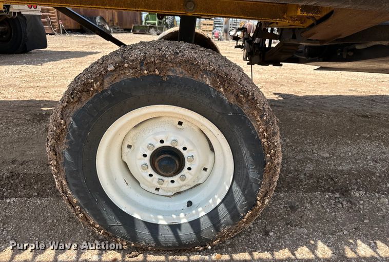 image for item DK6666 New Holland 88C draper head