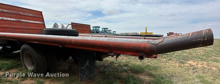 image for item DK6873 1975 Chevrolet C65 flatbed truck